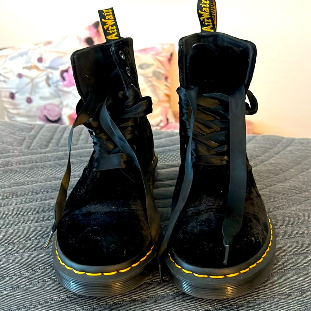 Size 8 Velvet Doc Martens with silk laces
